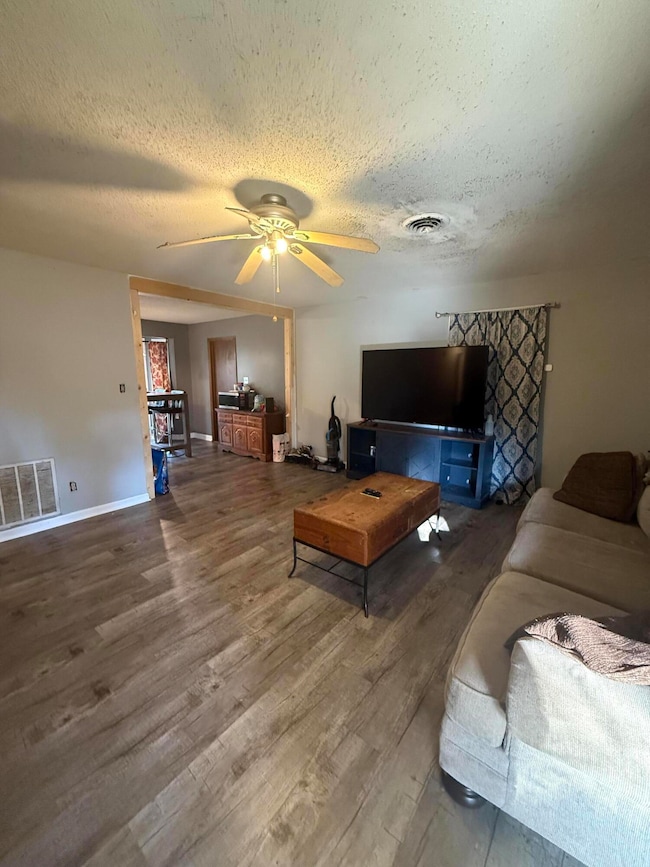 230 Thomas St, Iuka, MS 38852 - photo 5