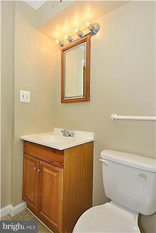 9259 Chadburn Place, Montgomery Village, MD 20886 - photo 6