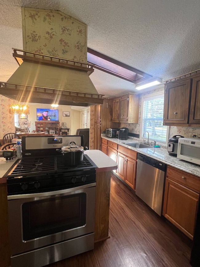 100 Gordon Ln unit 310, Gansevoort, NY 12831 - photo 4