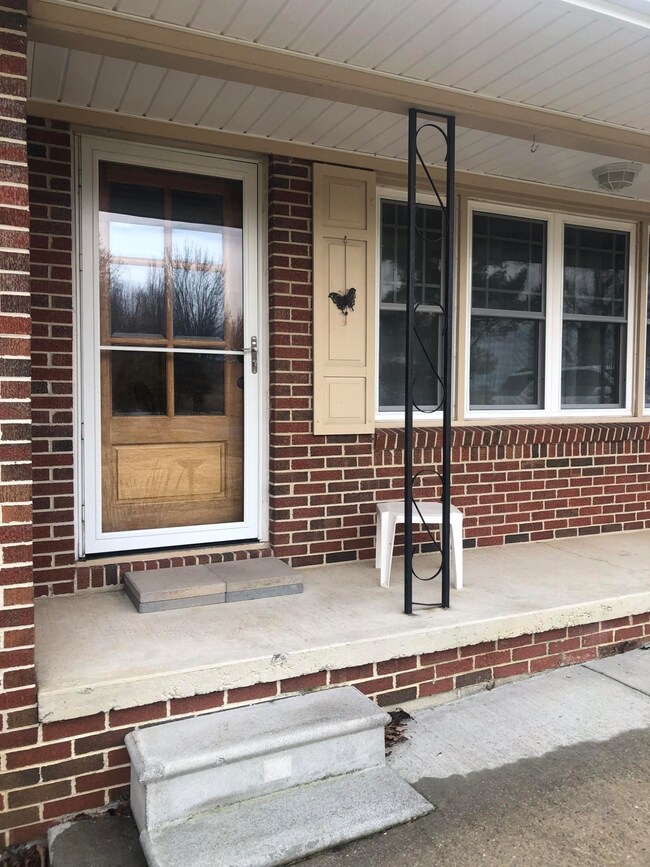 919 Frost Rd, Crossville, TN 38571 - photo 3