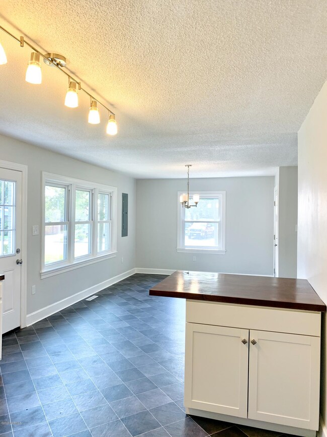 2405 Jones St, Winterville, NC 28590 - photo 7