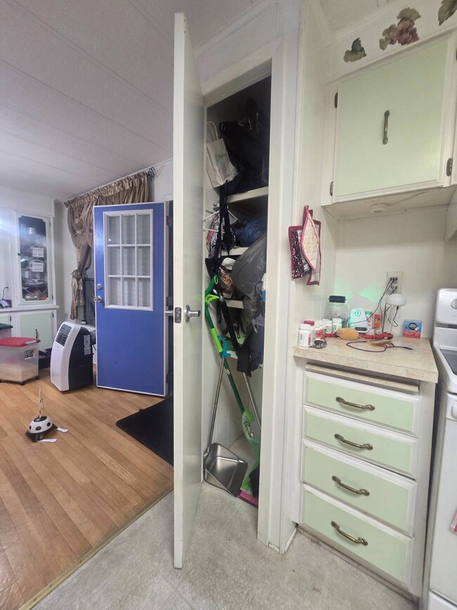 2234 NW 47th Cir unit 207, Ocala, FL 34482 - photo 3