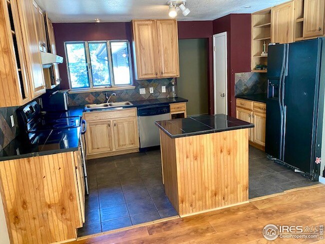 1060 Jamaica St, Aurora, CO 80010 - photo 6