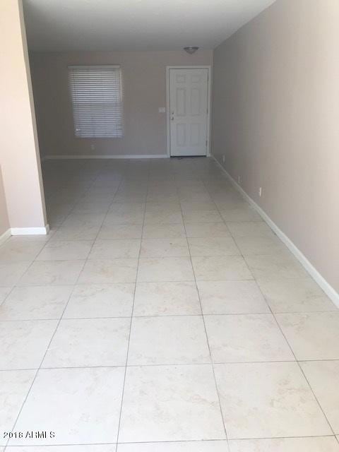 FAMILY ROOM 1