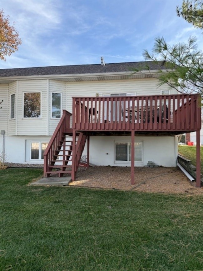 3670 18th Ave, Columbus, NE 68601 - photo 2