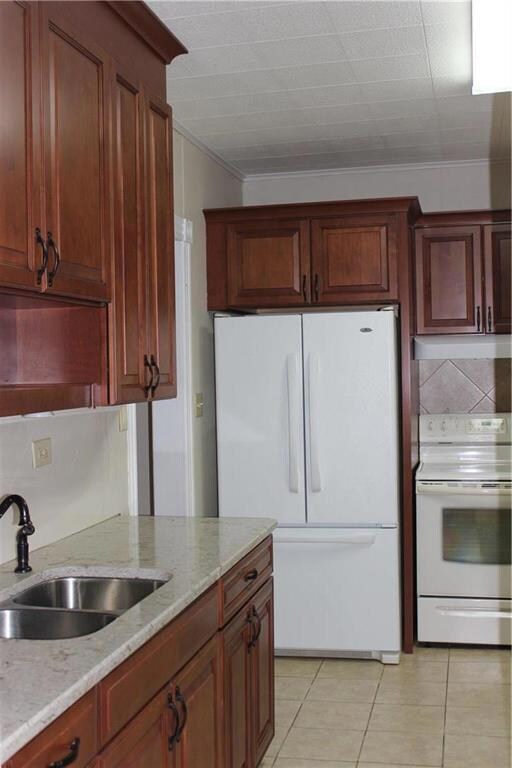 253 N 6th St, Lehighton, PA 18235 - photo 7