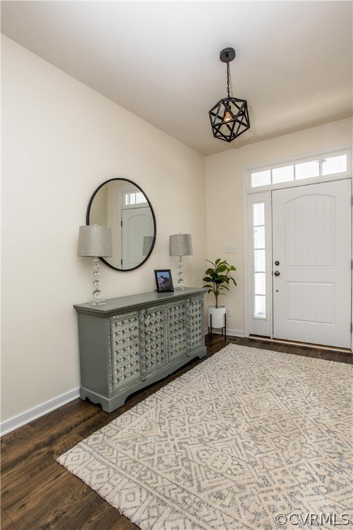 A great way to walk into this beautiful home!