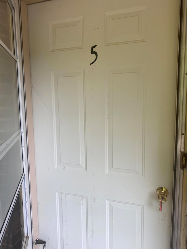 216 Hilltop Dr unit 5, Collinsville, VA 24078 - photo 2