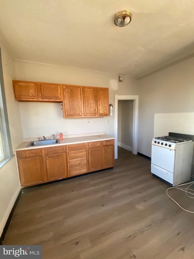 3004 Edmondson Ave unit 1, Baltimore, MD 21223 - photo 7