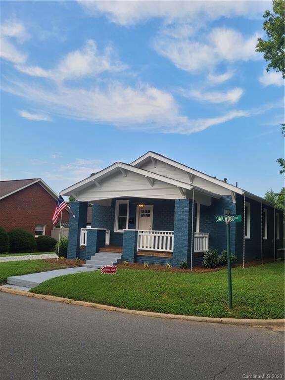 116 N Oakwood Dr, Statesville, NC 28677 - photo 2