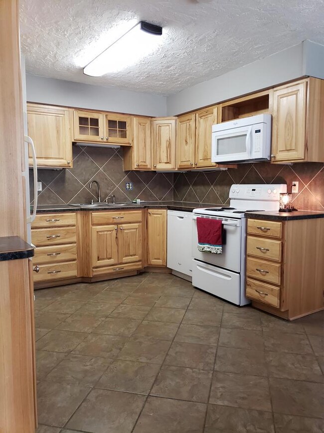 176 N 680 W, Blackfoot, ID 83221 - photo 6