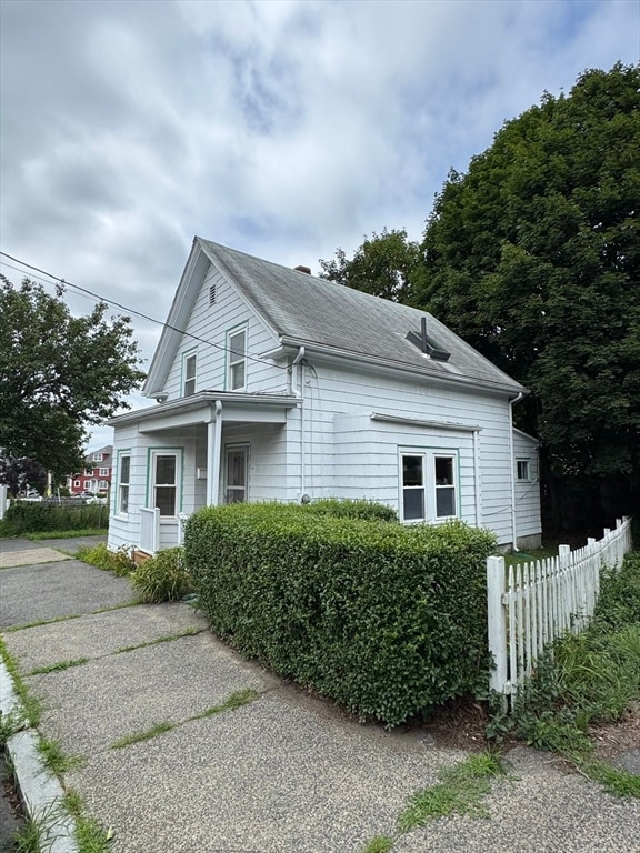 14 Atkinson St, Lynn, MA 01905 - photo 2