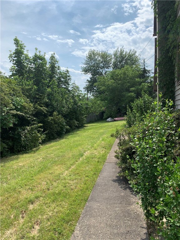 114 E 1st Ave, Latrobe, PA 15650 - photo 7