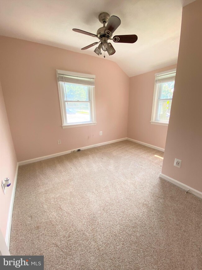 1700 N Roosevelt St, Arlington, VA 22205 - photo 4