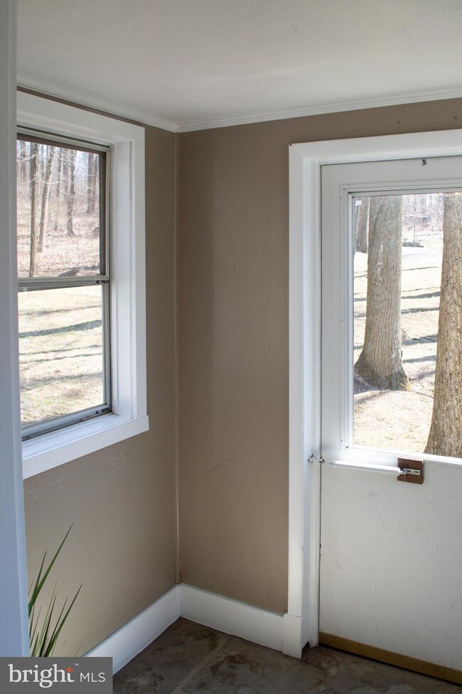 130 Mapleflower Rd, Glenmoore, PA 19343 - photo 3