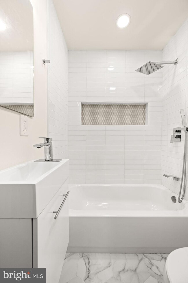 1507 N 29th St, Philadelphia, PA 19121 - photo 4