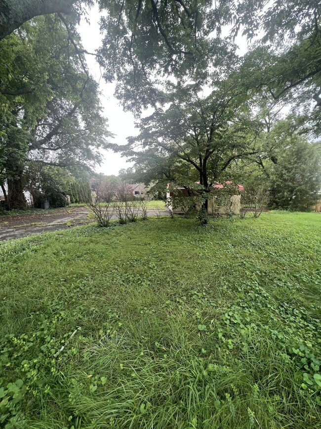 811 W 6th St, Columbia, TN 38401 - photo 2