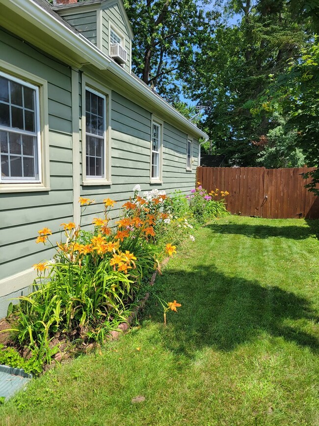 8 S Acres Rd, Plattsburgh, NY 12901 - photo 4