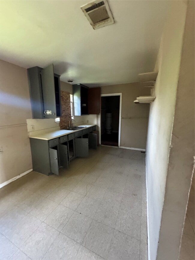 11315 Raincove Dr, Houston, TX 77016 - photo 7