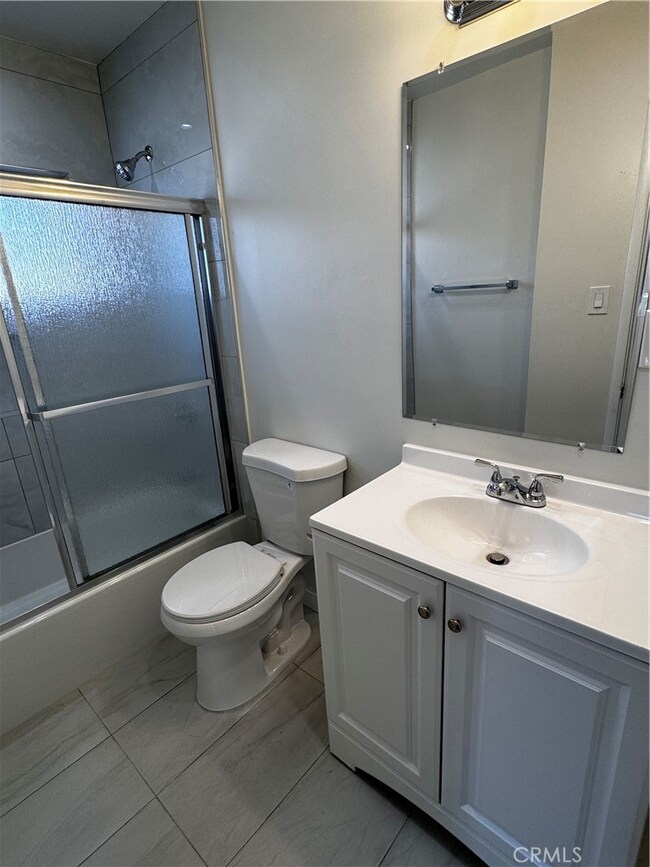 1357 Orange Grove Ave unit A, Glendale, CA 91205 - photo 7