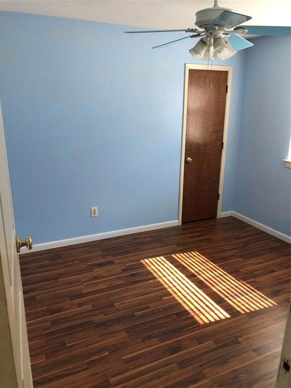 732 Hallvale Dr, Fort Worth, TX 76108 - photo 4