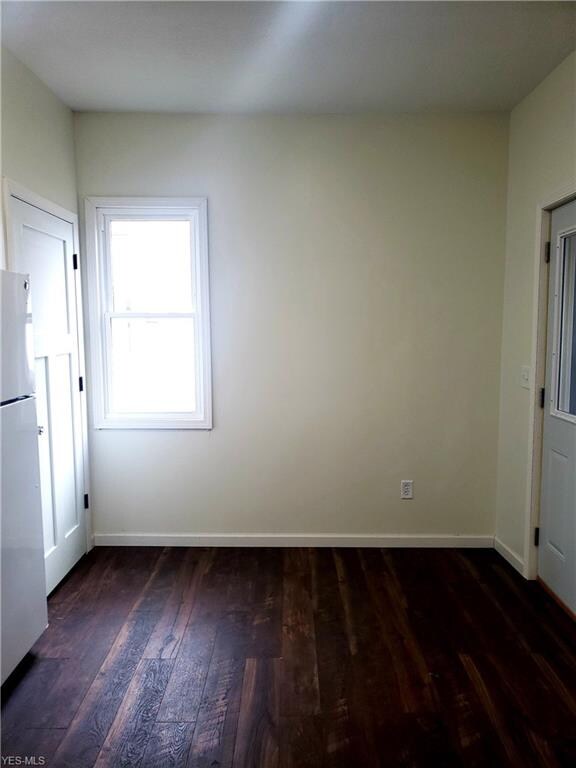 1119 Adams St, Coshocton, OH 43812 - photo 6