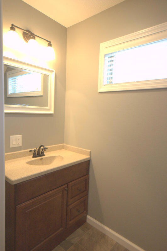 1/2 bath main floor