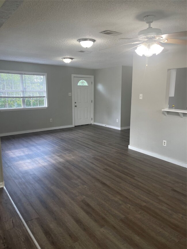 19278 County Road 927a, Alvin, TX 77511 - photo 6