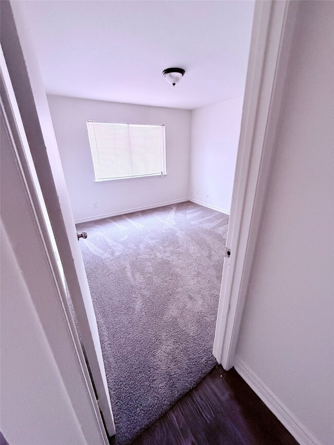 5625 Antoine Dr unit 421, Houston, TX 77091 - photo 6