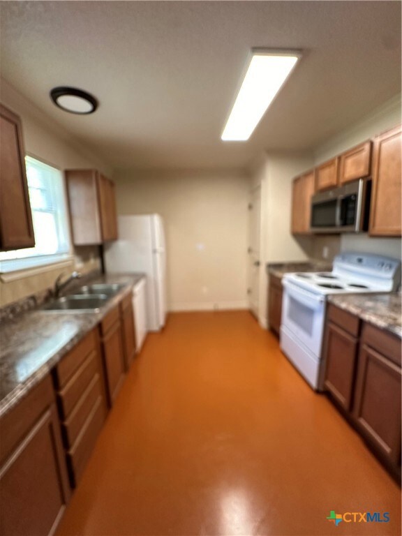 803 Leifester Cir unit B, Killeen, TX 76549 - photo 4