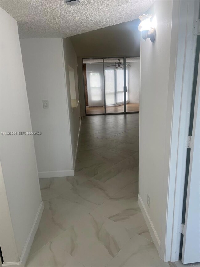 9510 Seagrape Dr unit 101, Davie, FL 33324 - photo 7