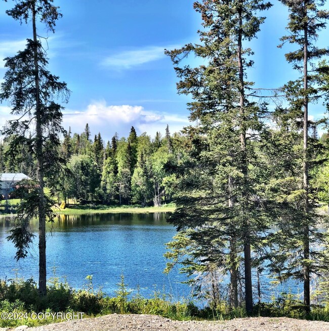 Lakeside Oasis