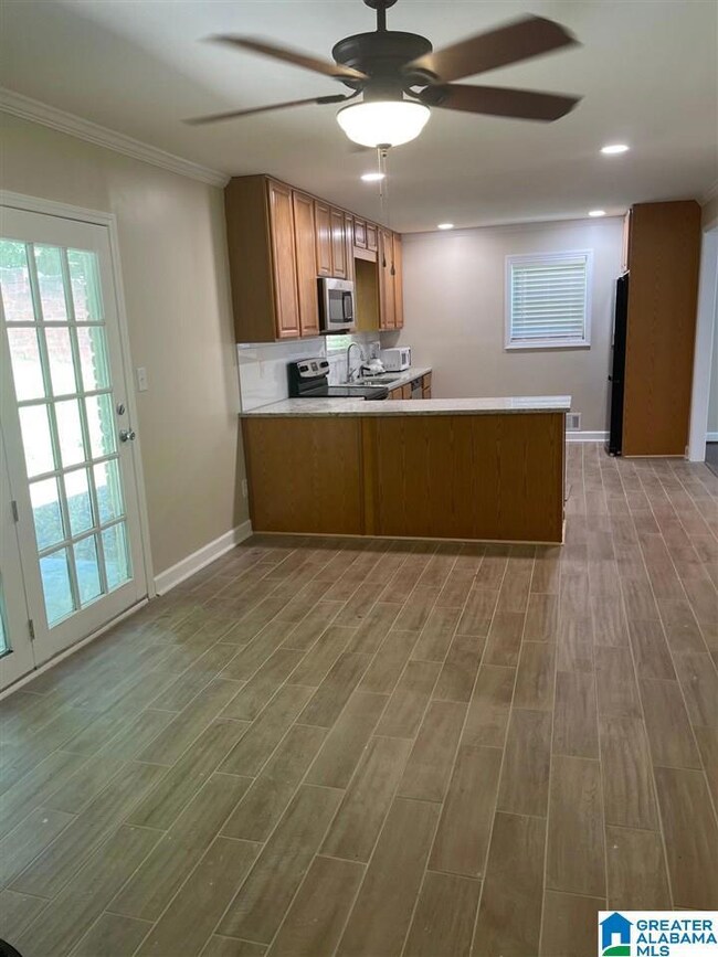 2620 2nd Way NW, Center Point, AL 35215 - photo 2