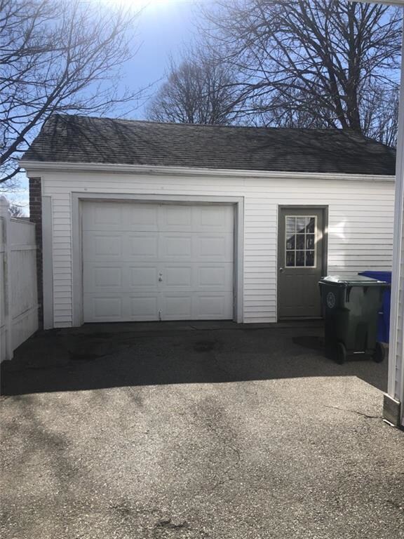 192 State St, Bristol, RI 02809 - photo 2