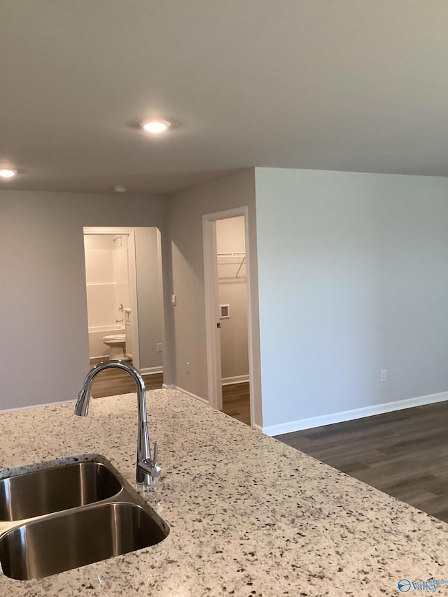 417 Jackson Point Cir, Huntsville, AL 35811 - photo 6