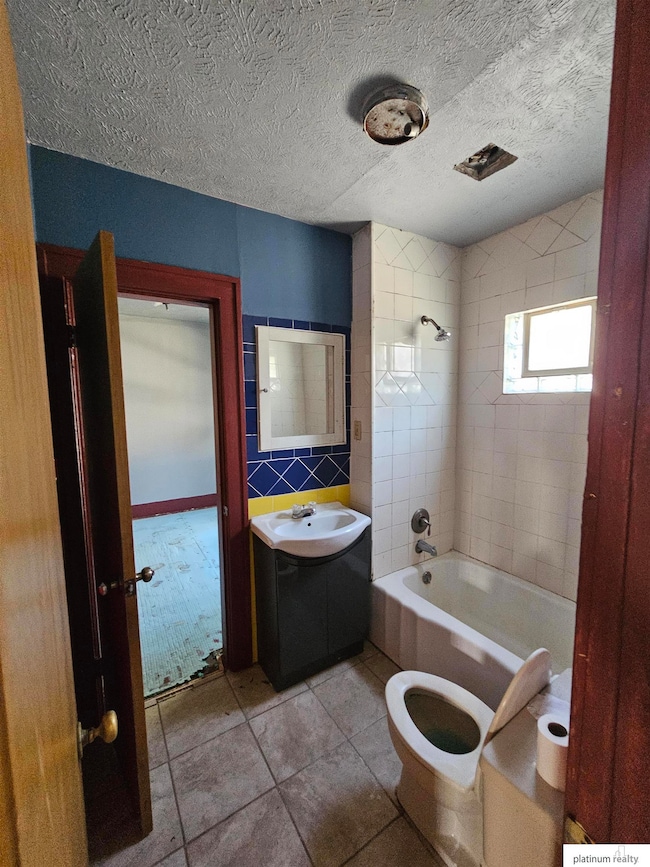 2436 S 23rd St, Omaha, NE 68108 - photo 7