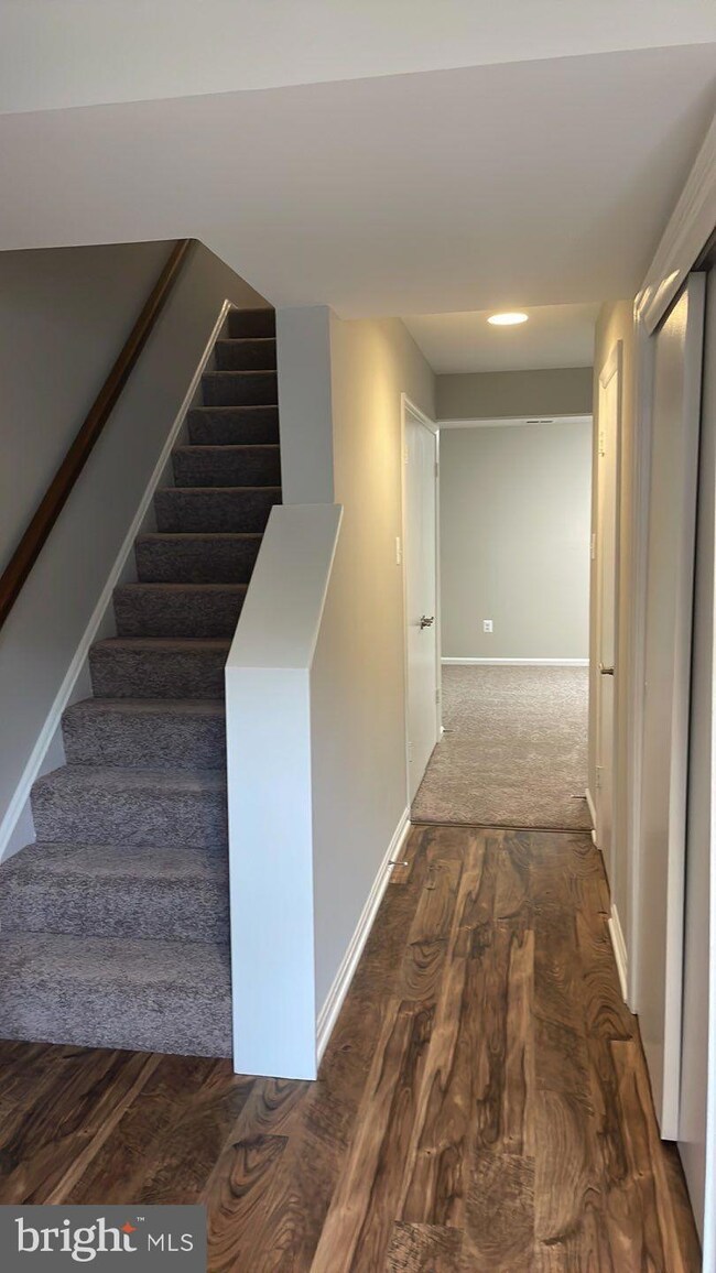 10372 College Square, Columbia, MD 21044 - photo 4