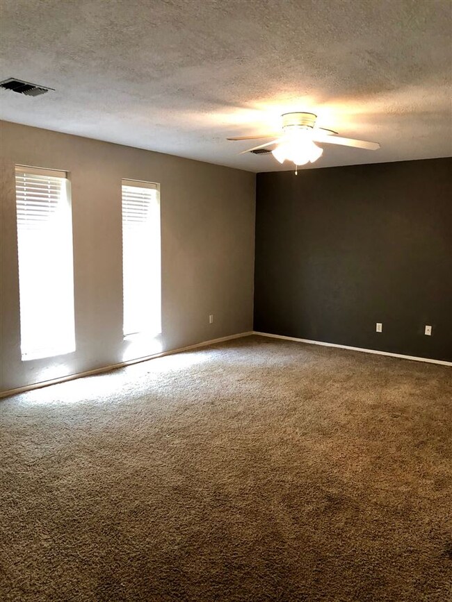 2517 Sue St, Duncan, OK 73533 - photo 3