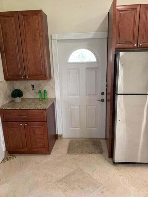 15286 74th St N unit Two, Loxahatchee, FL 33470 - photo 2