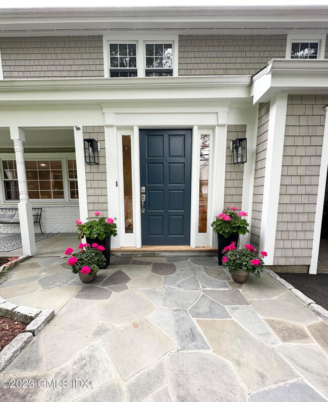 28 Old Orchard Rd, Riverside, CT 06878 - photo 2