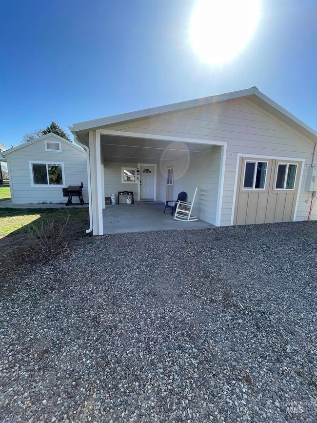 1525 Pioneer Rd, Weiser, ID 83672 - photo 2