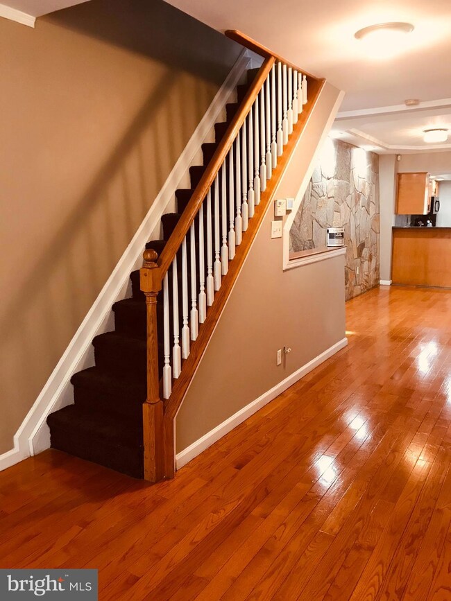 322 Linden St, Reading, PA 19604 - photo 6