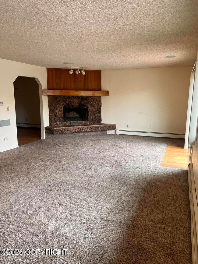 7802 Linda Ln, Anchorage, AK 99518 - photo 3