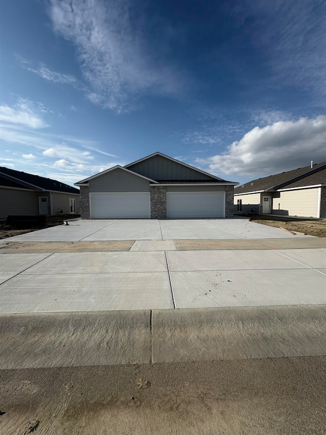 12942 E Blake St, Wichita, KS 67207 - photo 2