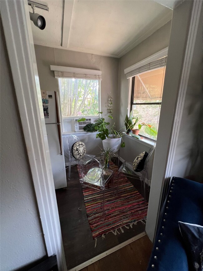 2316 Hazard St unit 2 1/2, Houston, TX 77019 - photo 4