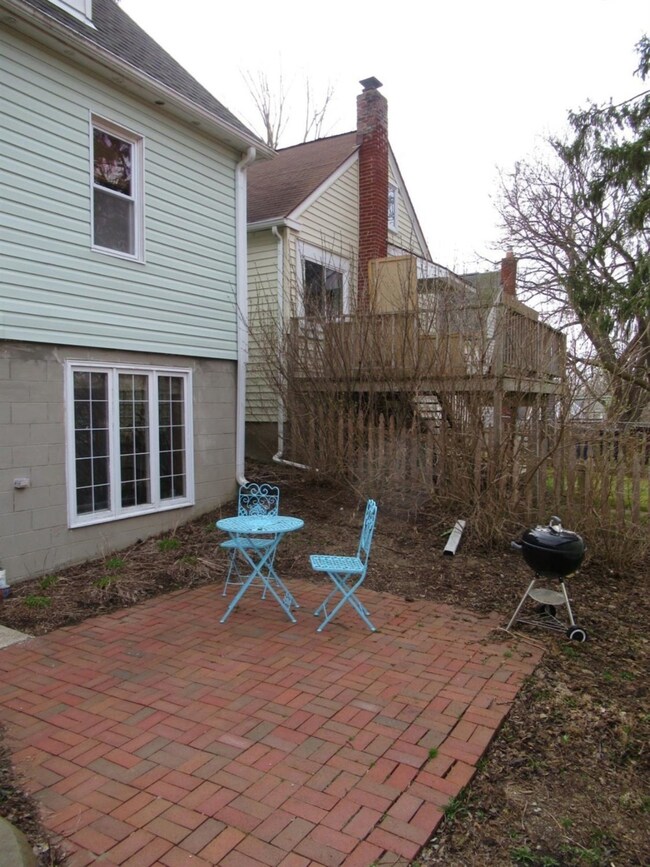 Photo 3