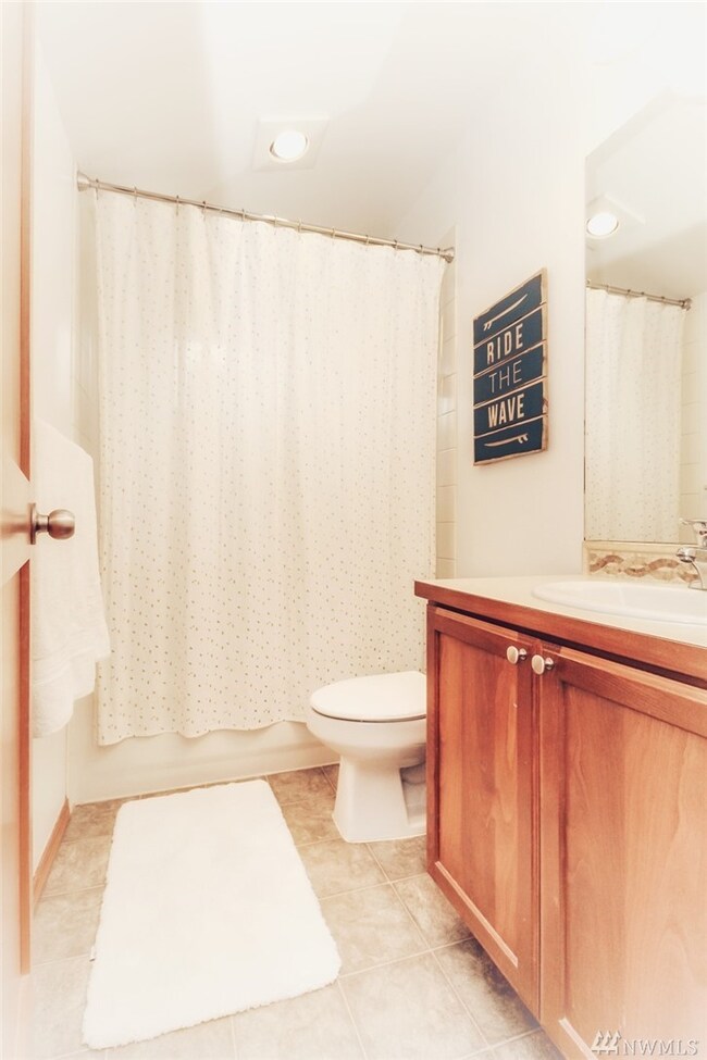 6340 34th Ave SW unit B, Seattle, WA 98126 - photo 4