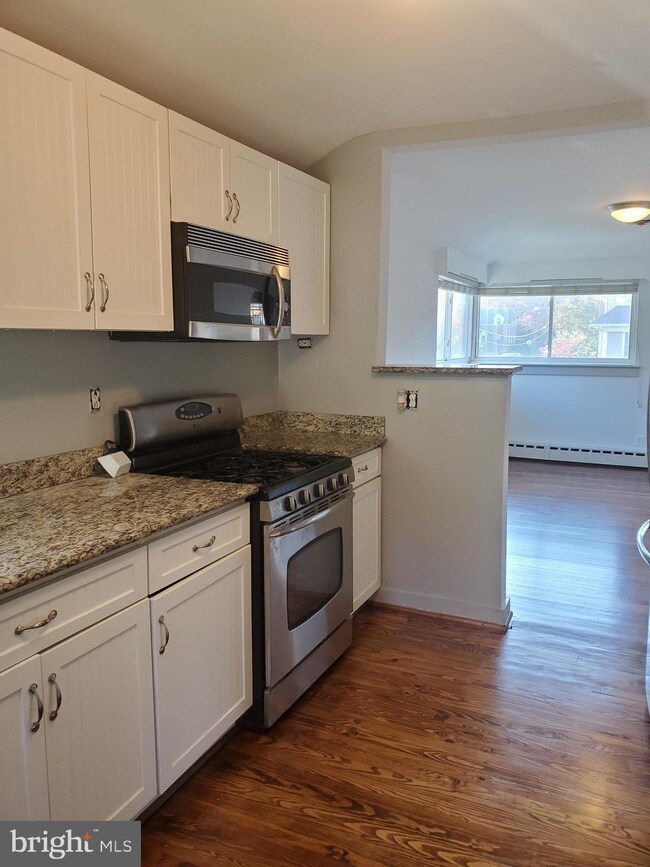 1301 N Stuart St, Arlington, VA 22201 - photo 5
