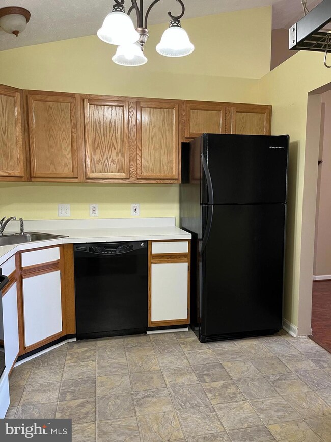 114 11 Timberlake Terrace unit 11, Stephens City, VA 22655 - photo 4