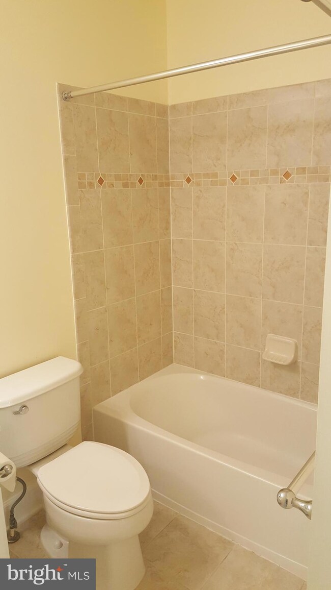 14754 Potomac Branch Dr unit 471A, Woodbridge, VA 22191 - photo 3